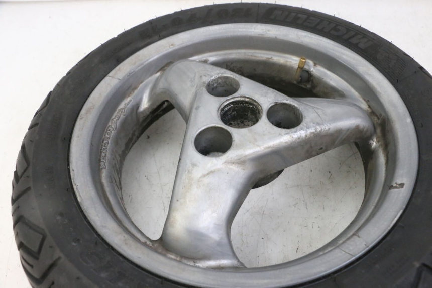 photo de ACHTERWIELVELG EN BAND PEUGEOT ELYSTAR 125 (2002 - 2007) - Andere kijkhoek