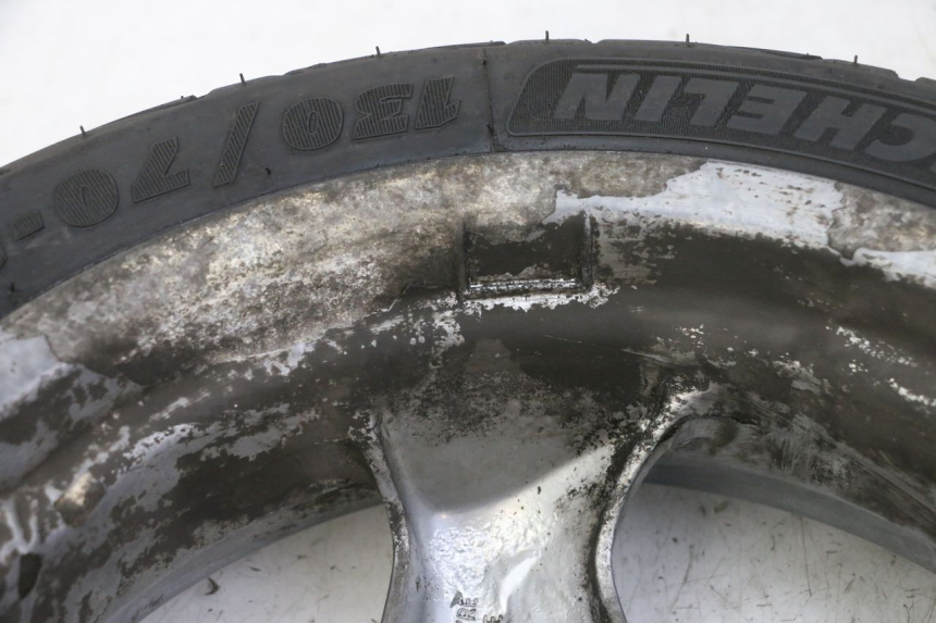 photo de ACHTERWIELVELG EN BAND PEUGEOT ELYSTAR 125 (2002 - 2007) - Markeringen en referenties