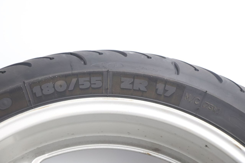 photo de ACHTERVELG EN BAND YAMAHA FJR 1300 (2001 - 2005) - Zoom op componenten