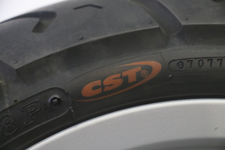 photo de ACHTERWIELVELG EN BAND PIAGGIO FLY 2T 50 (2004 - 2017) - Detailaanzicht