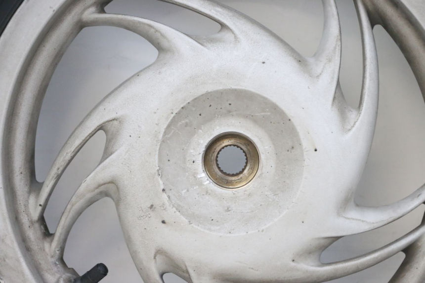 photo de ACHTERWIELVELG EN BAND PIAGGIO FLY 4T 50 (2013 - 2017) - Aanvullende foto