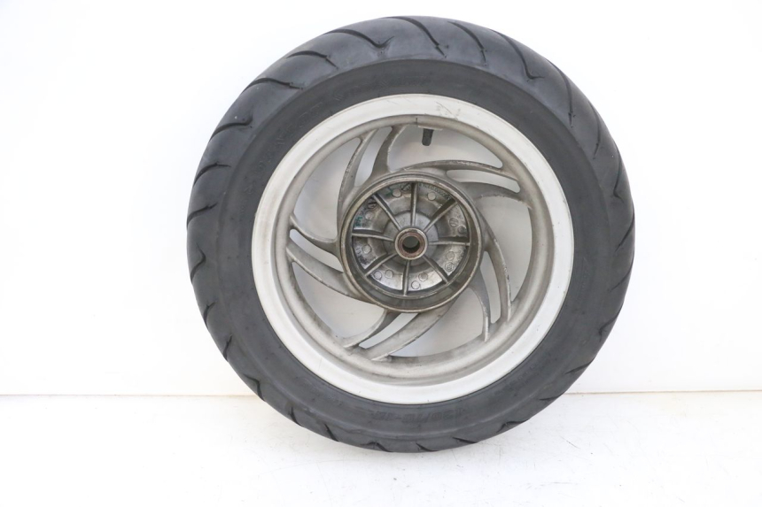 photo de ACHTERWIELVELG EN BAND PIAGGIO FLY 4T 50 (2013 - 2017) - Markeringen en referenties