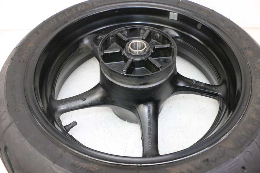 photo de ACHTERWIELVELG EN BAND YAMAHA FZ6 FAZER S2 600 (2007 - 2011) - Kenmerkende details