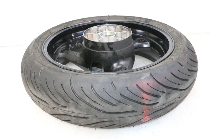 photo de ACHTERWIELVELG EN BAND SUZUKI GSR 750 (2011 - 2017) - Zoom op gebruiksstaat