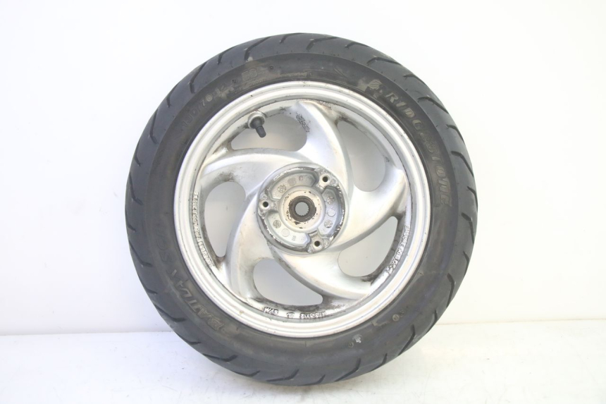 photo de ACHTERWIELVELG EN BAND SYM GTS EVO 125 (2009 - 2013) - Hoofdaanzicht