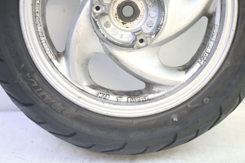 photo de ACHTERWIELVELG EN BAND SYM GTS EVO 125 (2009 - 2013) - Zoom op gebruiksstaat