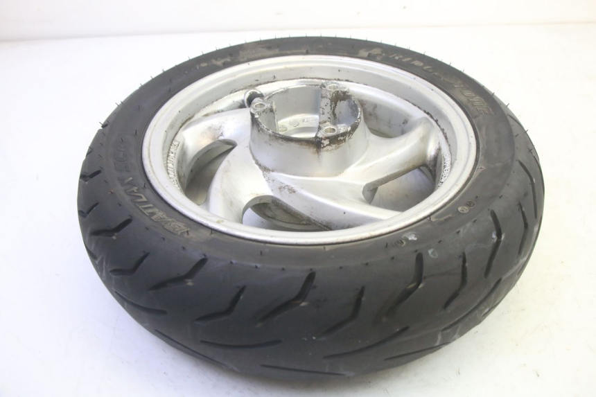 photo de ACHTERWIELVELG EN BAND SYM GTS EVO 125 (2009 - 2013) - Markeringen en referenties