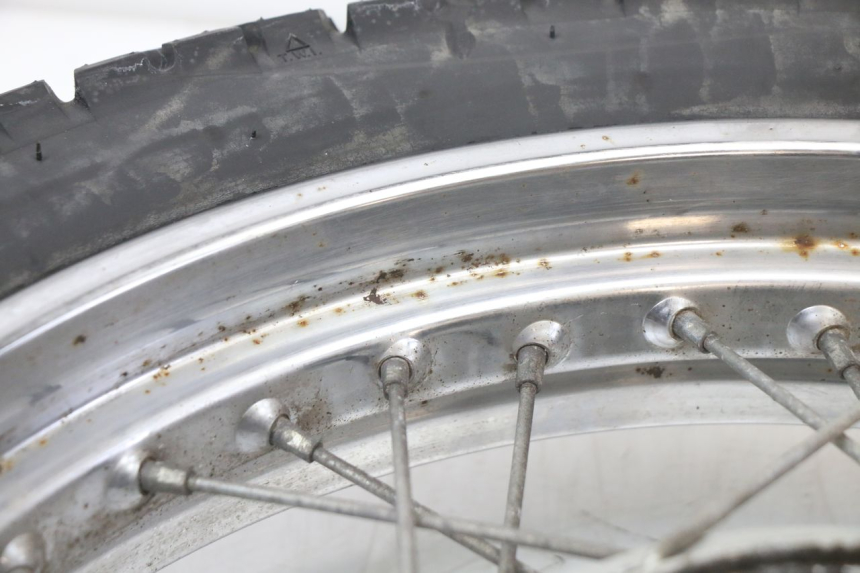 photo de ACHTERWIELVELG EN BAND KYMCO STRYKER OFF ROAD 125 (1999 - 2005) - Productaanzicht