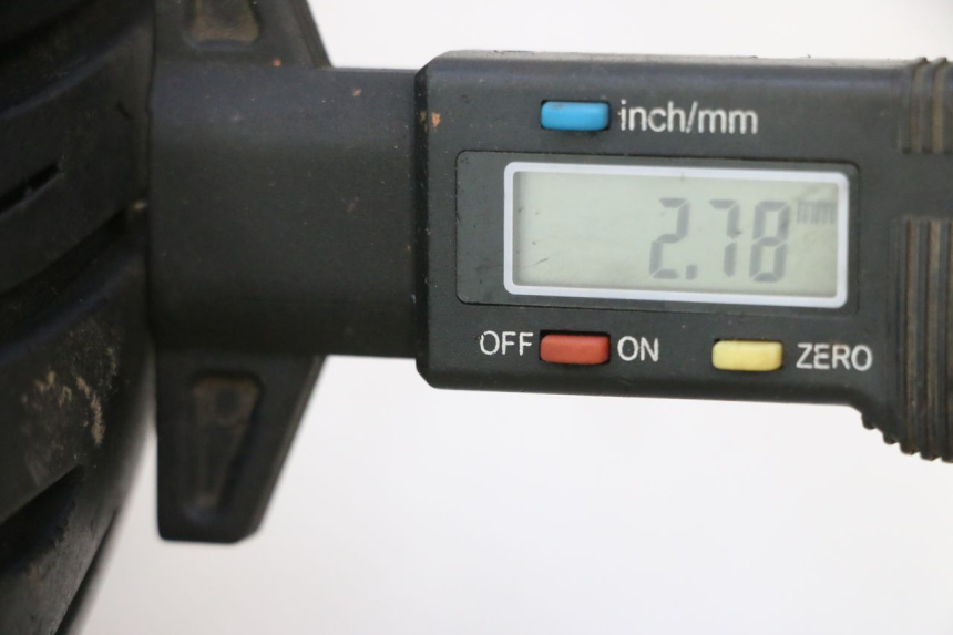 photo de ACHTERVELG EN BAND PIAGGIO LIBERTY IGET S 125 (2016 - 2020) - Zoom op gebruiksstaat
