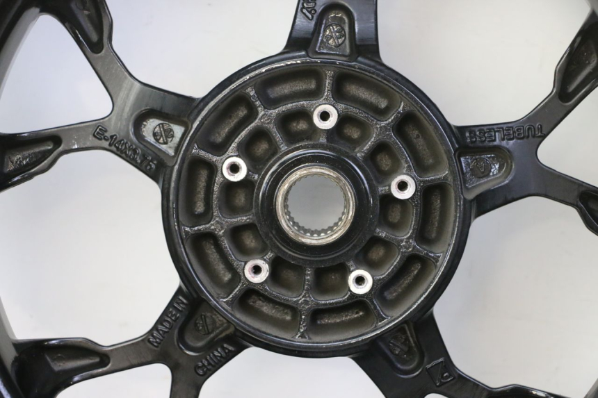 photo de ACHTERWIELVELG EN BAND PIAGGIO MP3 HPE 310 (2024 - 2025) - Productaanzicht