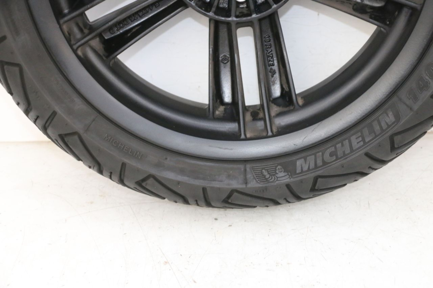 photo de ACHTERWIELVELG EN BAND PIAGGIO MP3 HPE 300 (2019 - 2026) - Gecontroleerd onderdeel