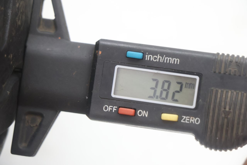 photo de ACHTERWIEL EN BAND PIAGGIO MP3 HPE 530 (2022 - 2026) - Detail van het onderdeel