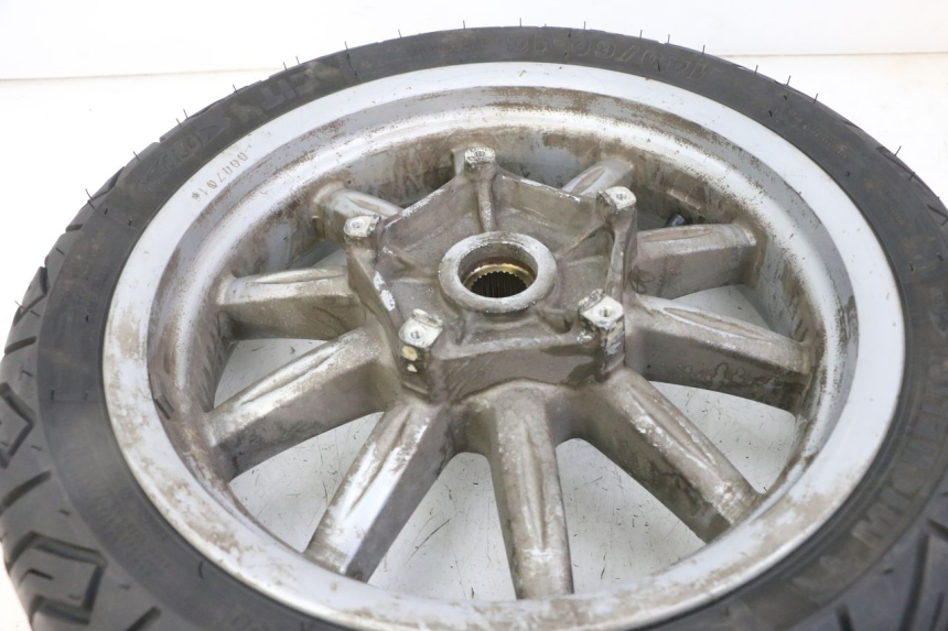 photo de ACHTERWIELVELG EN BAND PIAGGIO MP3 LT 300 (2010 - 2016) - Andere kijkhoek