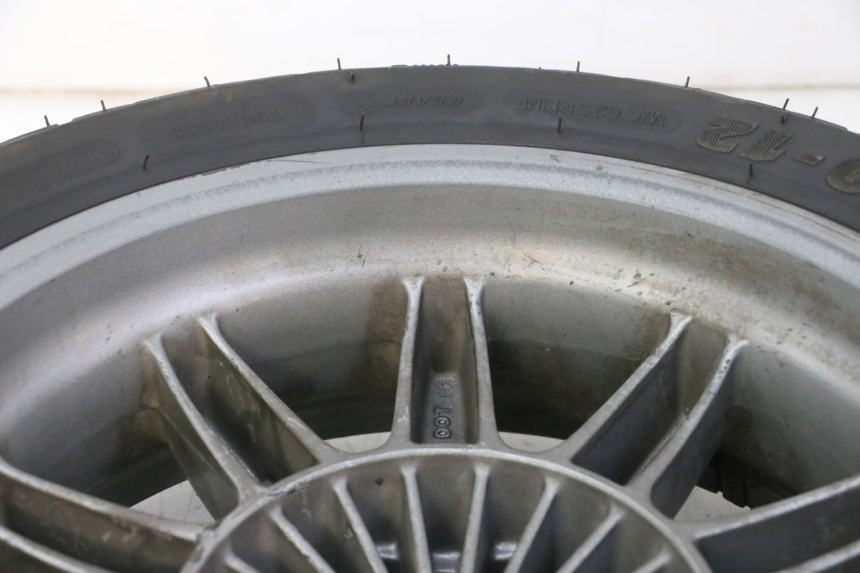 photo de ACHTERWIELVELG EN BAND PIAGGIO MP3 125 (2006 - 2014) - Overzicht