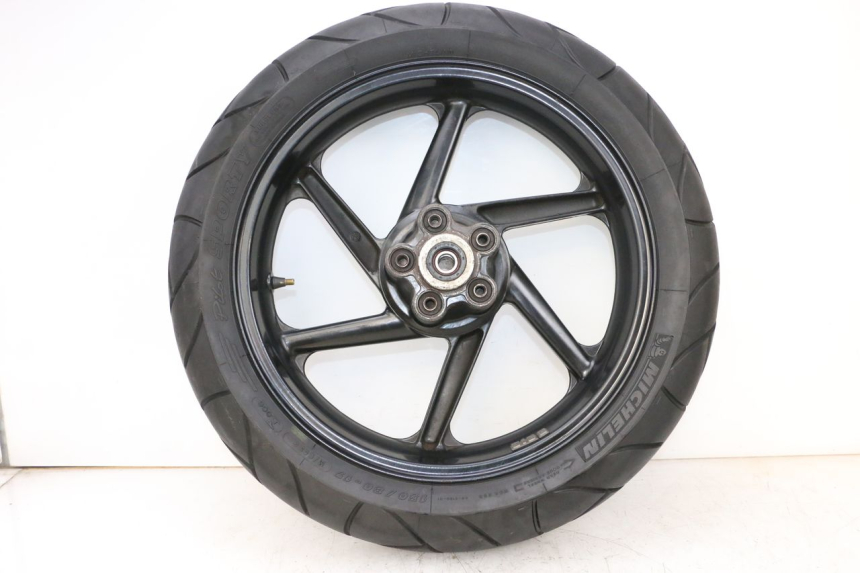 photo de ACHTERWIELVELG EN BAND HONDA NSR R 125 (1994 - 2003) - Detail van het onderdeel