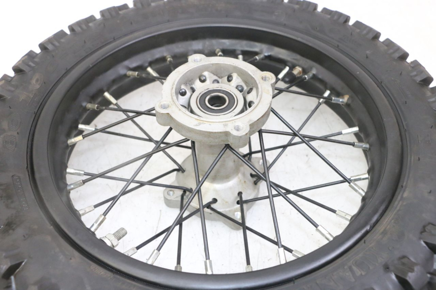 photo de ACHTERWIELVELG EN BAND APOLLO RXF 125 - Andere kijkhoek