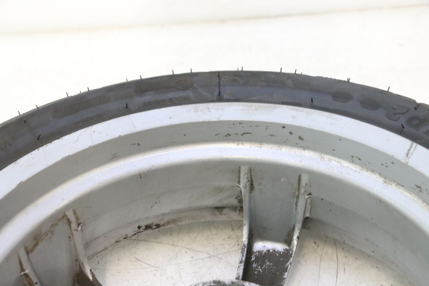 photo de ACHTERWIELVELG EN BAND PEUGEOT SATELIS 125 (2013 - 2018) - Technische close-up