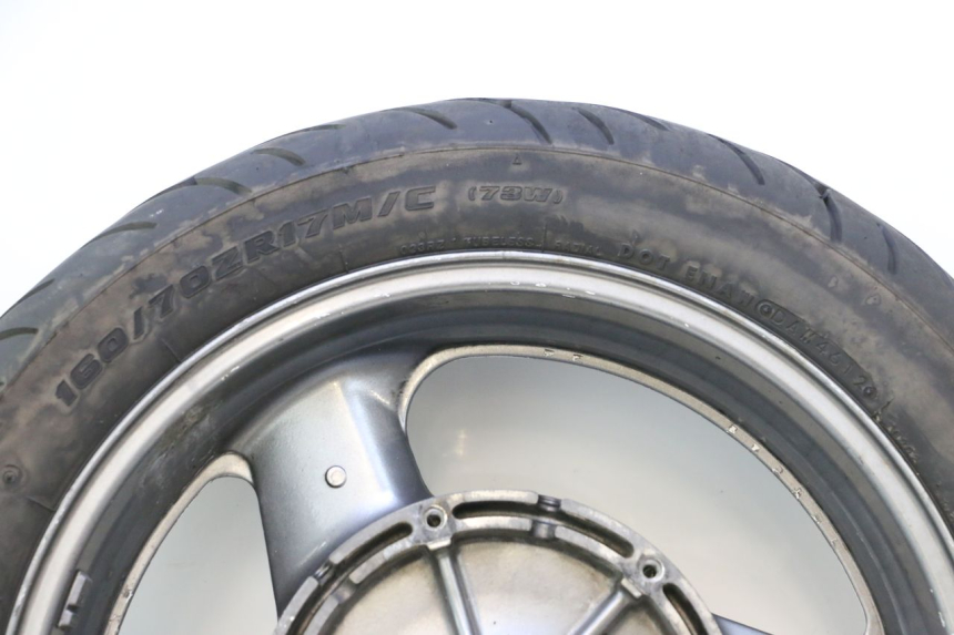 photo de ACHTERVELG EN BAND HONDA ST PAN EUROPEAN 1100 (1990 - 2002) - Zoom op gebruiksstaat
