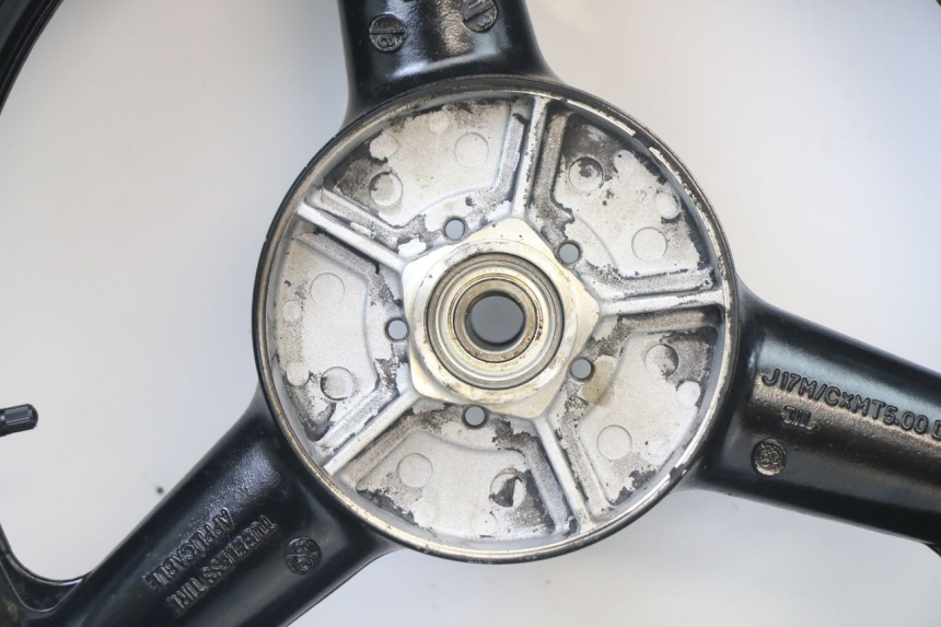 photo de ACHTERWIELVELG EN BAND SUZUKI GSX F GSXF 650 (2007 - 2015) - Markeringen en referenties