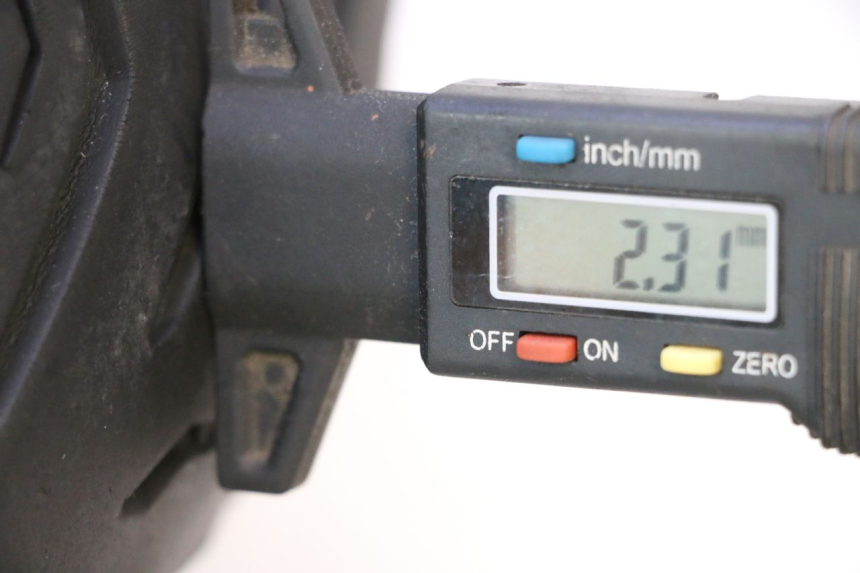 photo de ACHTERWIELVELG EN BAND YAMAHA X-MAX XMAX 125 (2010 - 2013) - Detailaanzicht