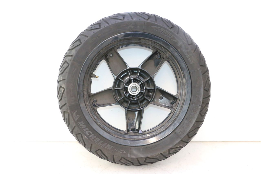 photo de ACHTERWIELVELG EN BAND YAMAHA X-MAX XMAX 125 (2010 - 2013) - Staat van het oppervlak