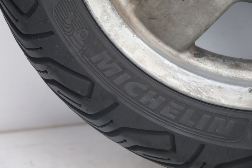 photo de ACHTERVELG EN BAND PIAGGIO X8 STREET 125 (2006 - 2007) - Visuele inspectie