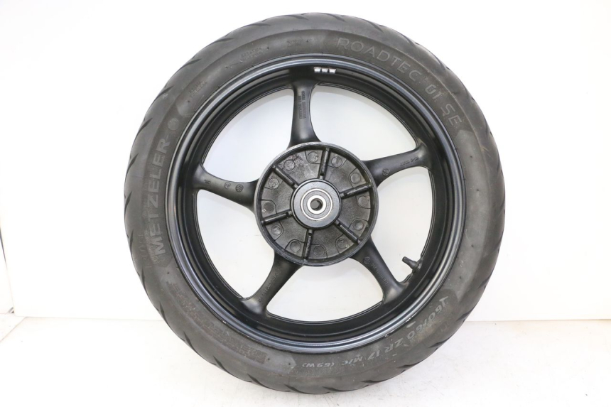 photo de ACHTERWIELVELG EN BAND YAMAHA XJ6 ABS 600 (2008 - 2016) - Detail van het onderdeel