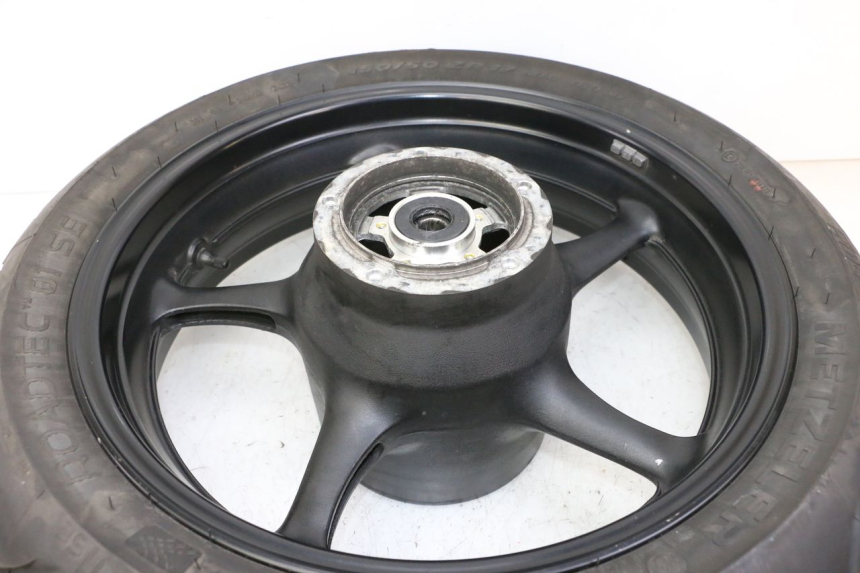 photo de ACHTERWIELVELG EN BAND YAMAHA XJ6 ABS 600 (2008 - 2016) - Andere kijkhoek