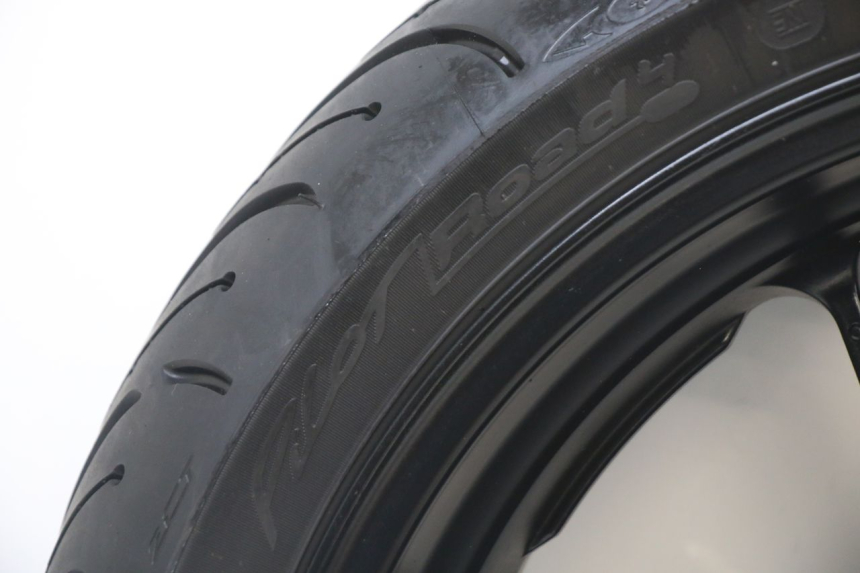 photo de ACHTERWIELVELG EN BAND YAMAHA TRACER 7 700 (2020 - 2024) - Kenmerkende details
