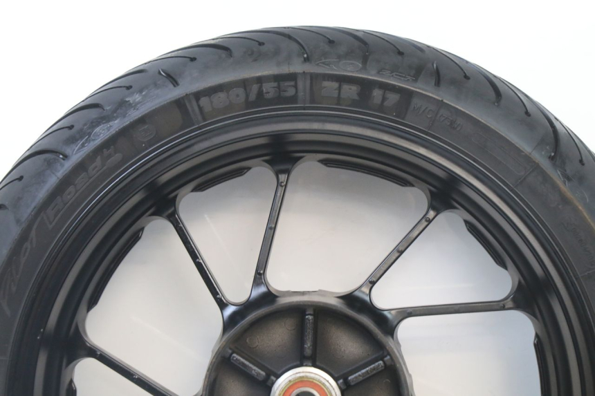 photo de ACHTERWIELVELG EN BAND YAMAHA TRACER 7 700 (2020 - 2024) - Zoom op gebruiksstaat