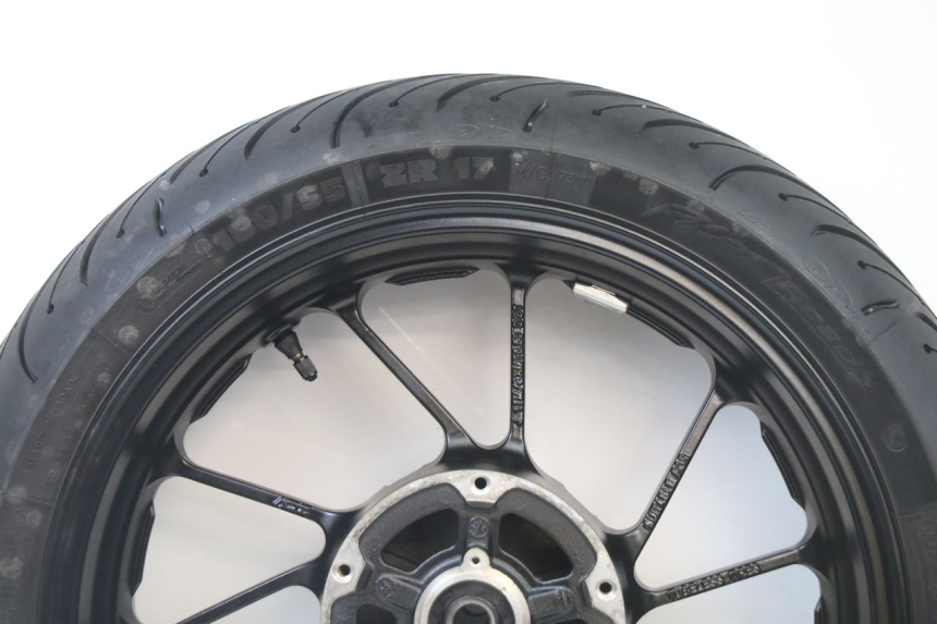 photo de ACHTERWIELVELG EN BAND YAMAHA TRACER 7 700 (2020 - 2024) - Staat van het oppervlak