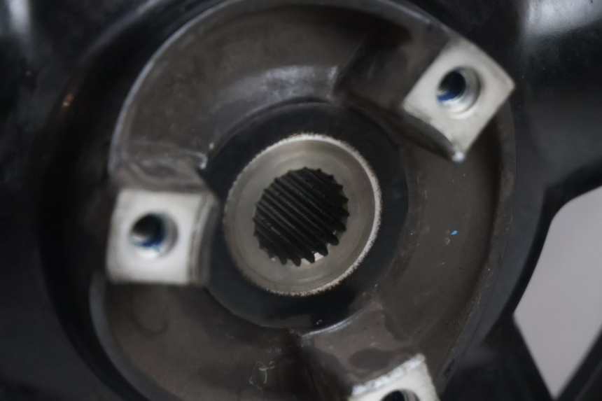 photo de ACHTERWIELVELG EN BAND YAMAHA YP MAJESTY 125 (2002 - 2006) - Technische close-up