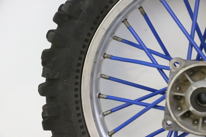 photo de ACHTERWIELVELG EN BAND YAMAHA YZ 85 (2002 - 2018) - Zoom op componenten
