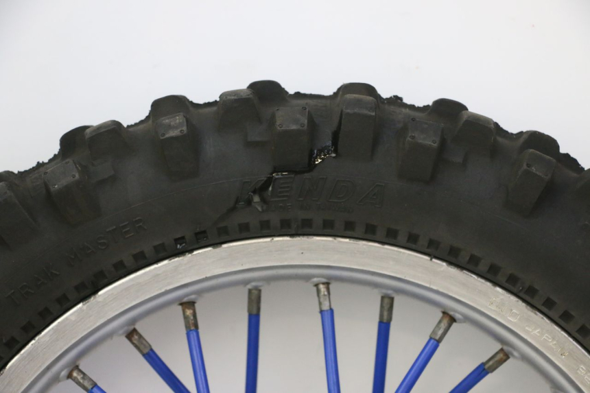 photo de ACHTERWIELVELG EN BAND YAMAHA YZ 85 (2002 - 2018) - Markeringen en referenties