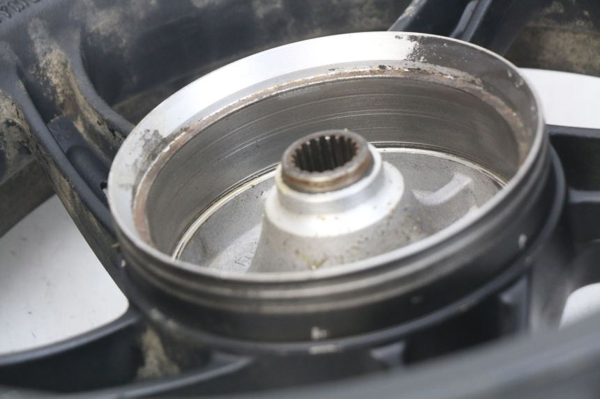 photo de ACHTERVELG KYMCO AGILITY RS 2T 50 (2009 - 2013) - Detail van het onderdeel