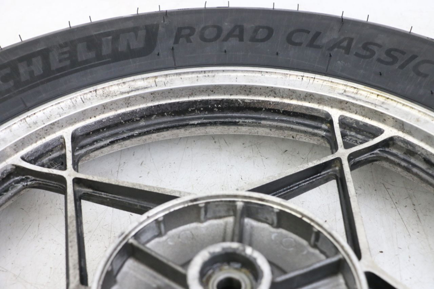 photo de ACHTERVELG SUZUKI GSX E 250 (1982 - 1983) - Bevestigingspunten