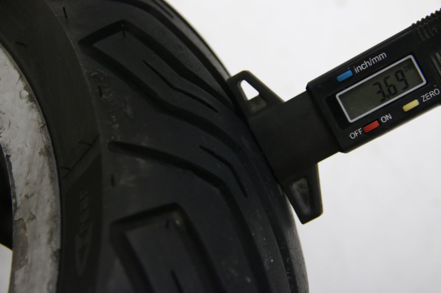 photo de ACHTERVELG PEUGEOT SATELIS COMPRESSOR K15 125 (2006 - 2009) - Zoom op gebruiksstaat