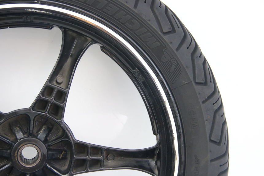 photo de ACHTERVELG SUZUKI SIXTEEN 125 (2008 - 2010) - Kenmerkende details