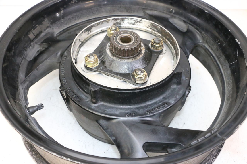 photo de ACHTERVELG HONDA ST PAN EUROPEAN 1300 (2002 - 2013) - Zoom op componenten