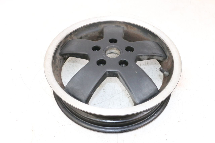 photo de ACHTERVELG PIAGGIO VESPA GTS SUPER IE 125 (2009 - 2016) - Focus op structuur