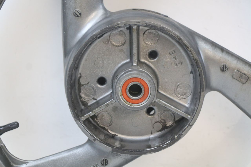 photo de ACHTERVELG YAMAHA XJS DIVERSION 600 (1997 - 1999) - Technische close-up