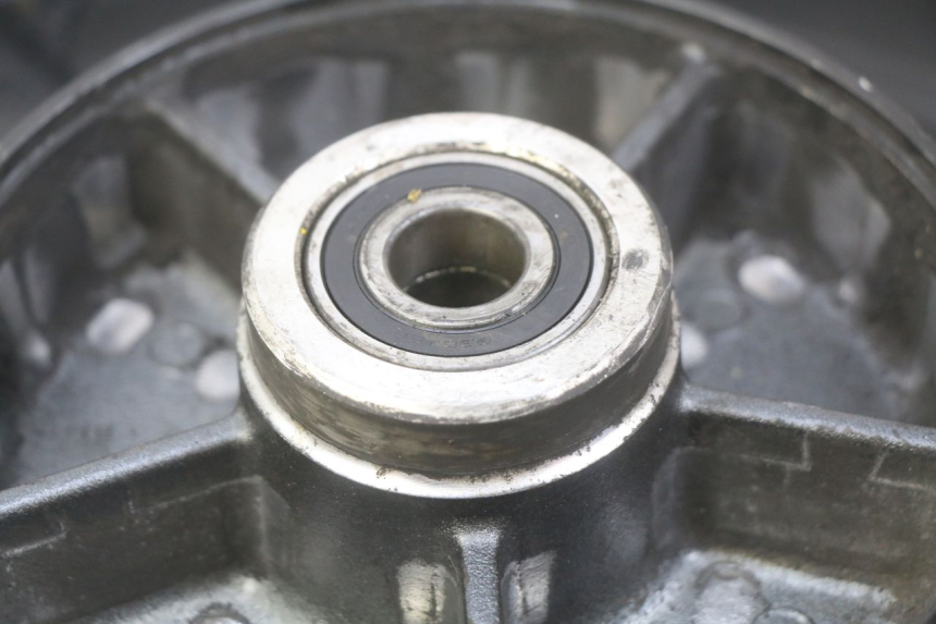 photo de ACHTERVELG KAWASAKI ZX-6R ZX6R 600 (1995 - 1997) - Detail van het onderdeel