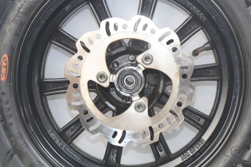 photo de VOORVELG TNT MOTOR GRIDO 2T 50 (2010 - 2019) - Detailaanzicht