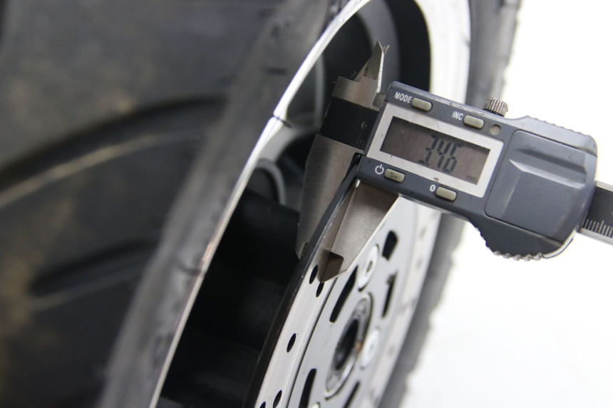 photo de VOORVELG JM MOTORS GT LINE 4T 50 (2021 - 2023) - Andere kijkhoek