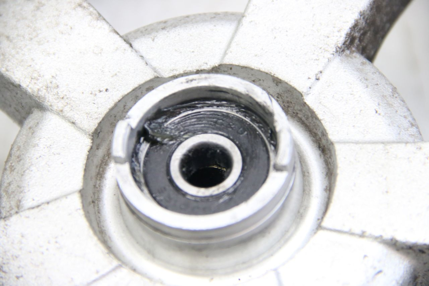 photo de VOORVELG PEUGEOT KISBEE 2T 50 (2010 - 2017) - Bevestigingspunten