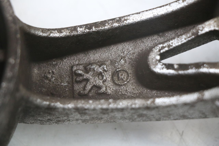 photo de VOORVELG PEUGEOT KISBEE 4T 50 (2018 - 2022) - Markeringen en referenties