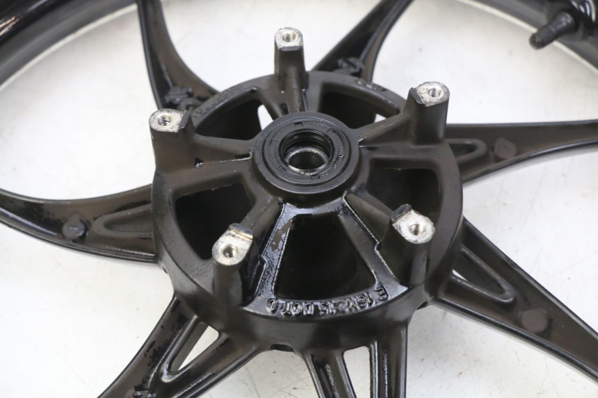 photo de VOORVELG PIAGGIO LIBERTY IGET S 125 (2016 - 2020) - Kenmerkende details