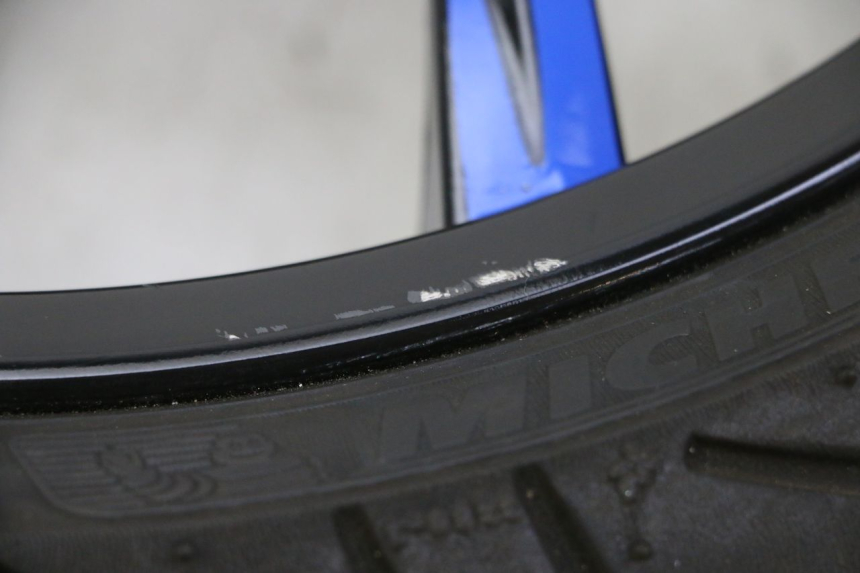 photo de VOORVELG PIAGGIO MP3 HPE 310 (2024 - 2025) - Detail van het onderdeel