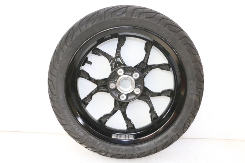 photo de VOORVELG PIAGGIO MP3 HPE 310 (2024 - 2025) - Kenmerkende details