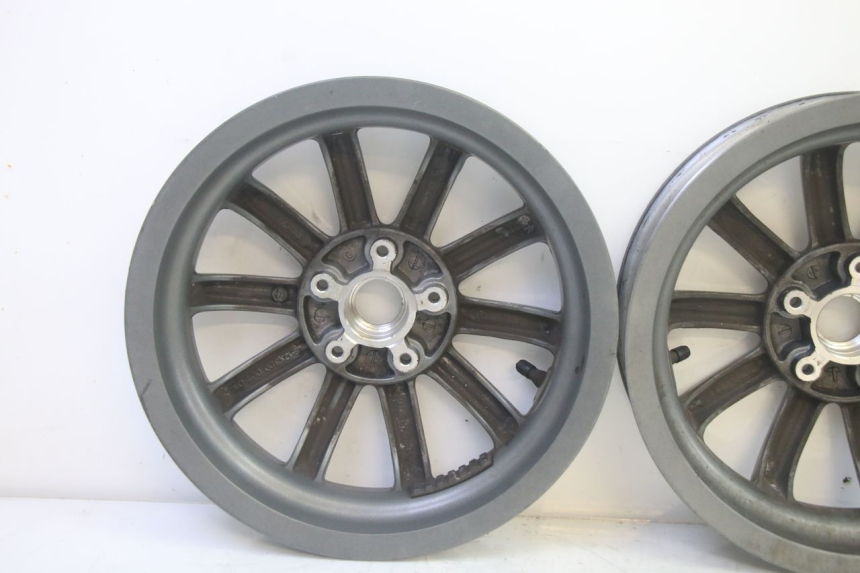 photo de VOORVELG PIAGGIO MP3 LT 400 (2007 - 2012) - Detailaanzicht